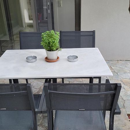 Charming Coastal Retreat Apartment Anavyssos Exterior photo